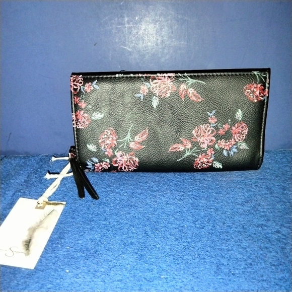 Jessica Simpson wallet - Picture 2 of 7